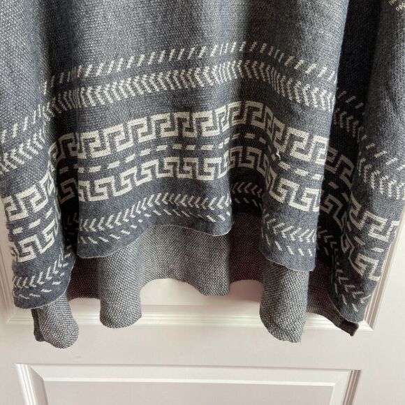 I Joah Pullover Poncho Gray Size Medium - Picture 2 of 7